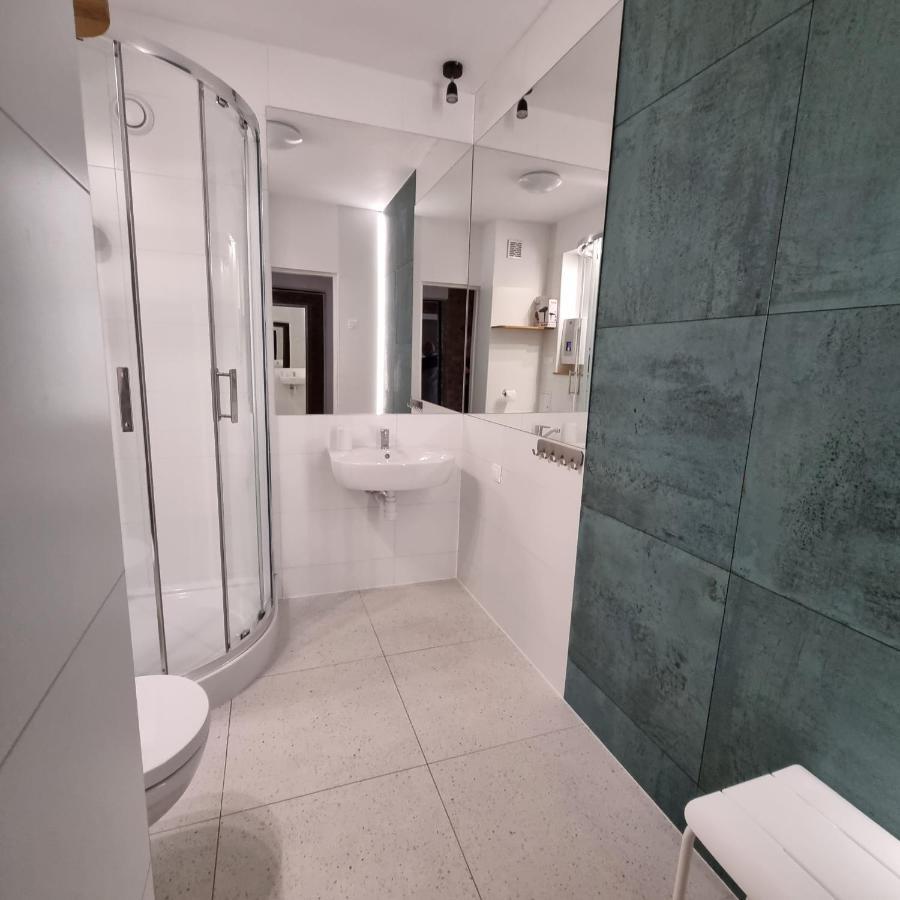 Pokoje I Apartamenty Przy Sosnowej Poddabie Esterno foto
