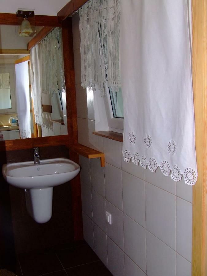 Pokoje I Apartamenty Przy Sosnowej Poddabie Esterno foto